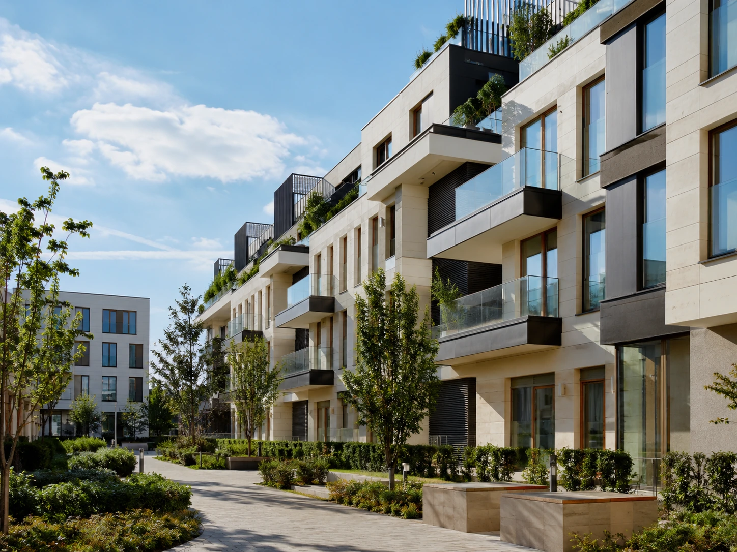Électricien professionnel intervenant chez un particulier, travaux électricité habitation GME France